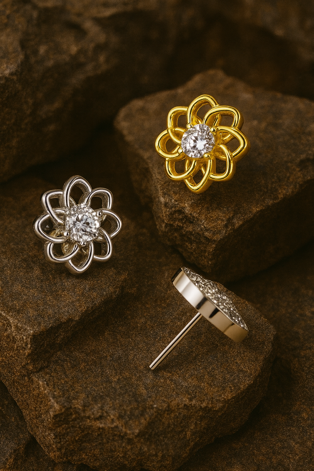 The Sunlace stud + Flatback Post